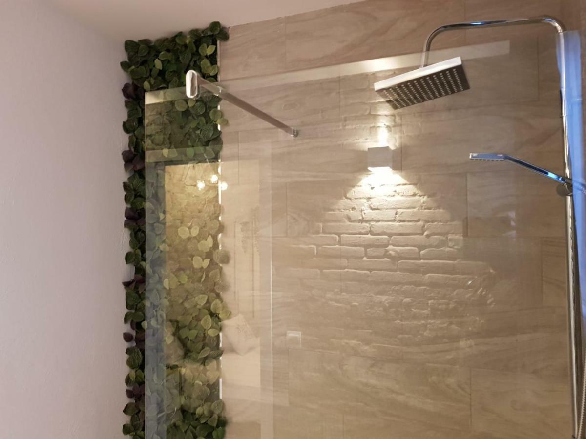 Florista Bonito Alojamiento Bien Comunicado Hotel Valencia Buitenkant foto