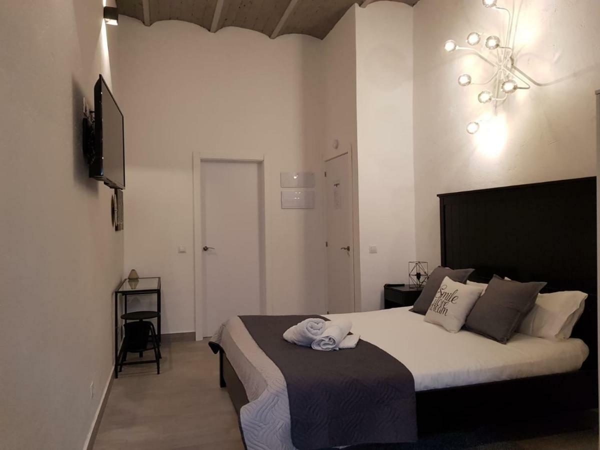 Florista Bonito Alojamiento Bien Comunicado Hotel Valencia Buitenkant foto